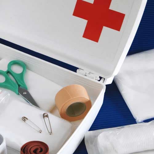 Кутија за прва помош Praxis - JUS 5015 - слика 2