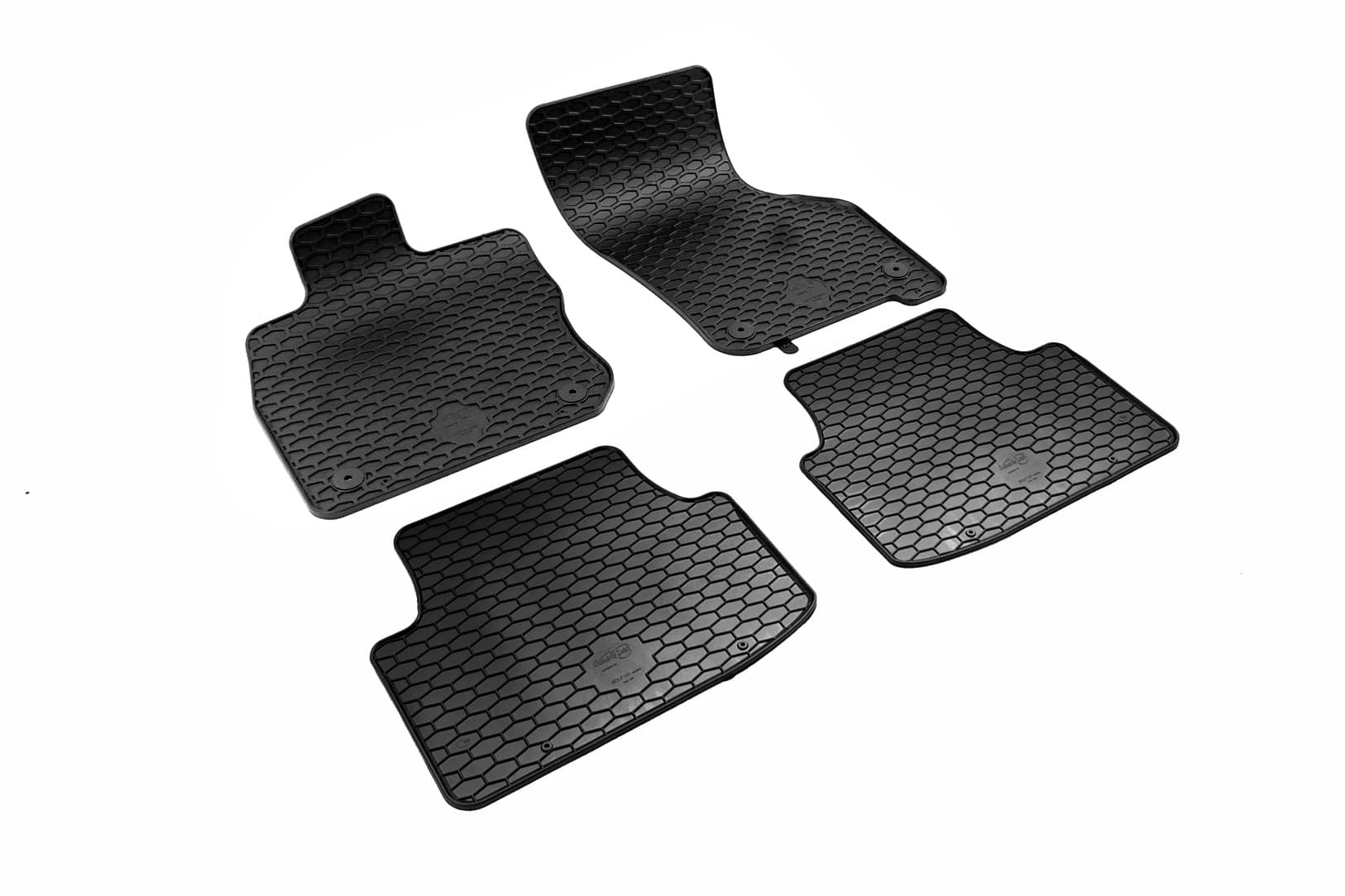 ГУМЕКС ВЊ Голф 8 4Д ЛХД (2020) - 222778 - слика 1