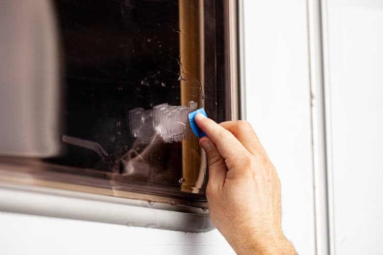 QUIXX Отстранувач на акрилни гребнатинки (810014) - слика 3