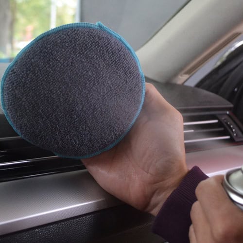 apikator-3 Голема микрофибрична четка за чистење на автомобилски климатик и воздуховоди.